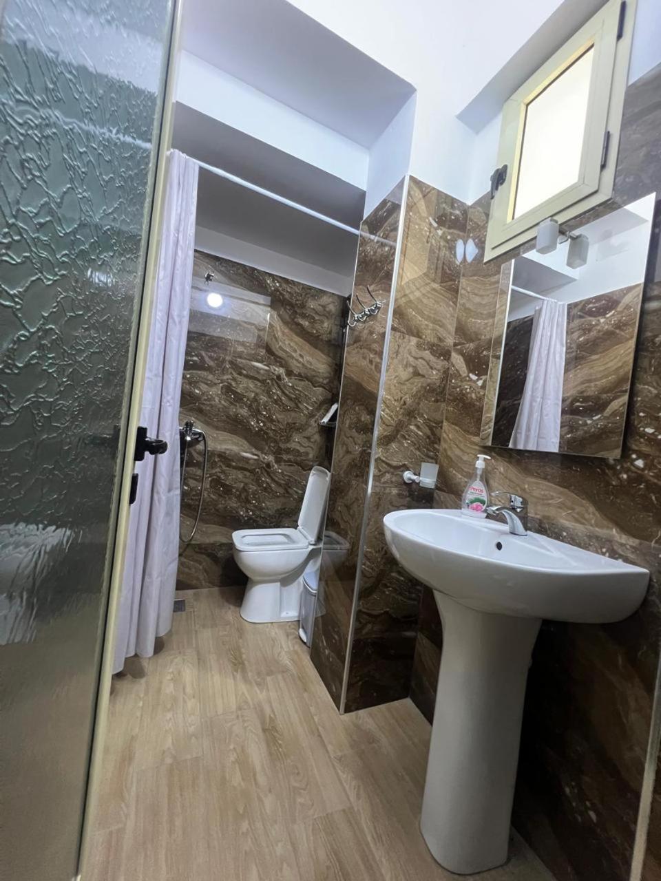 Hotel Vila Flowers Vlorë Cameră foto