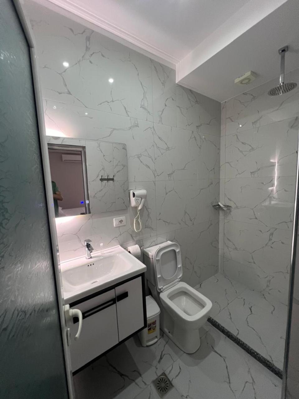 Hotel Vila Flowers Vlorë Cameră foto